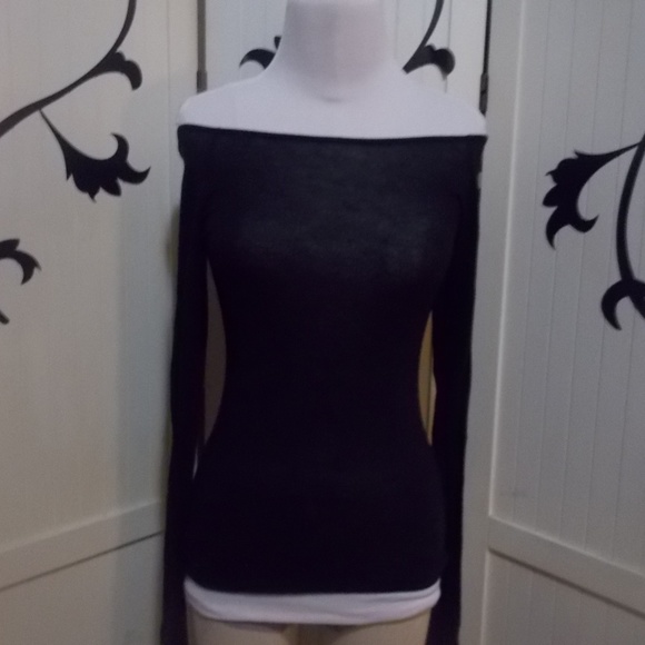 Brandy Melville Tops - Brandy Melville long sleeve black off shoulder top